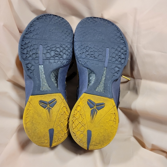 Size 9.5 - Nike Zoom Kobe 6 Imperial Purple 2011 US 10.5 NBA LAKERS kobe bryant - Picture 5 of 9